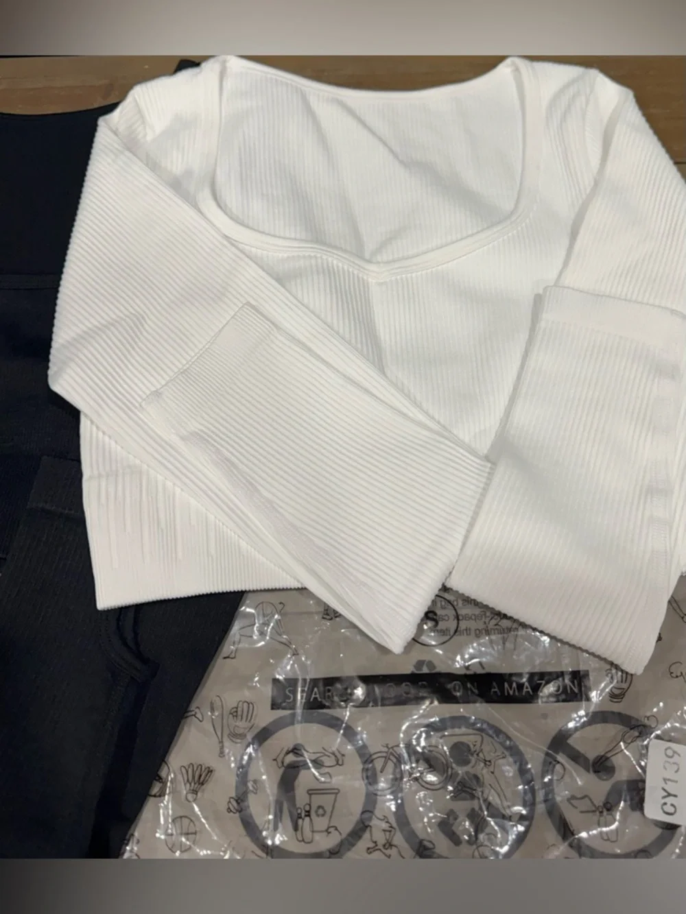 OQQ Ribbed Long Sleeve Crop Top Duo in Black & White SET - Picture 3 of 4